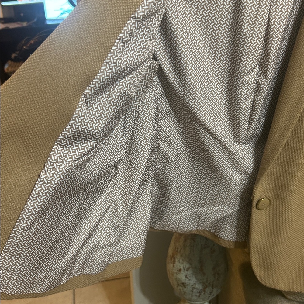 The Limited Classic Camel Blazer - Picture 5 of 12